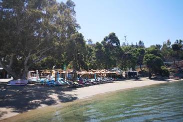 هتل Valente Perlia Rooms