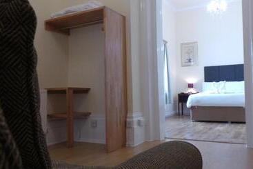 בית מלון כפרי Vernon Guesthouse