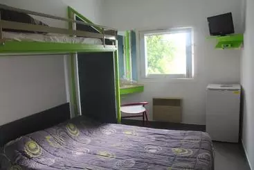 Lemon Hotel - Mery Sur Oise/cergy