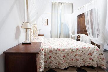 Hôtel Affittacamere Le Camerine Di Silvia 2