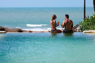 호텔 Hurricane Jeri