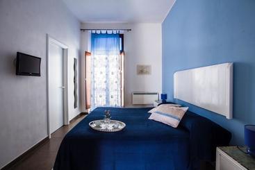 Hotel Kyanos Residence