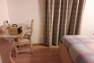 Отель Appartamenti Camere Masi Brenta