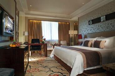 בית מלון כפרי Eurasia International