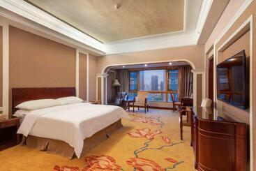 Vienna Hotel Shenzhen Songgang Liye Road