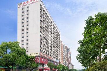 Vienna Hotel Shenzhen Songgang Liye Road