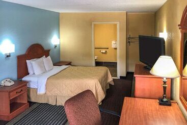 فندق Rodeway Inn Joint Base Andrews Area