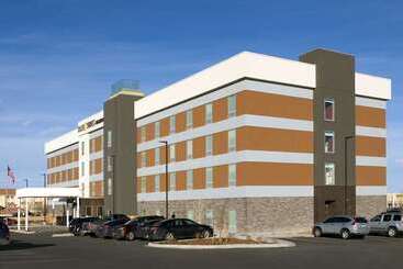 هتل Home2 Suites By Hilton Denver International Airport