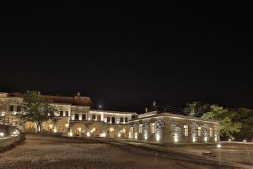 ホテル Nissa Cave