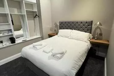 Hotel 3 Millstones Inn