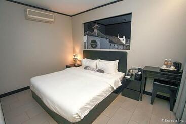 هتل The Southbridge