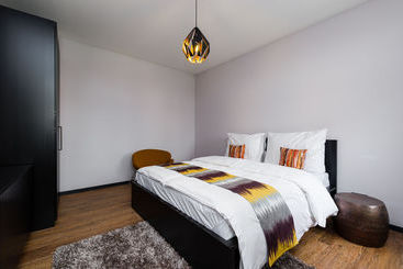 آپارتمان‌های توریست‌ها Empirent Mucha Apartments