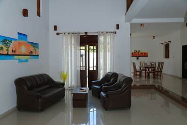 Apartamentos turísticos Sethum Villa   Unawatuna