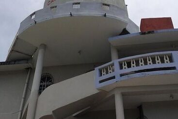 민박 Castillo Romano