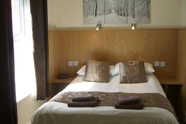 ベッドアンドブレックファースト Spindrift Guest House  Adults Only