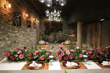 Hotel Bayhill Pool & Villa