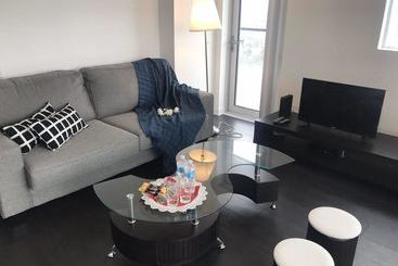 هتل Kashaneh at North York Center