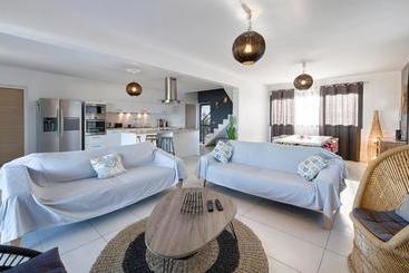 آپارتمانهای توریستها Villa Ecrin De Bourbon