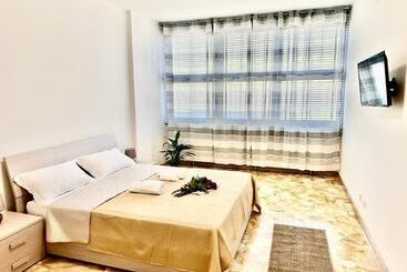 تختخواب و صبحانه Happy Stay