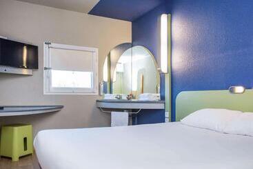 בית מלון כפרי Ibis Budget Sisteron