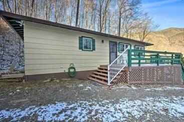 بيت ريفى Nantahala Mountain Cabin W/ Deck ~ 1 Mi To Hiking!