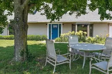 Mökkimajoitus Tranquil Family Home W/ Yard, 14 Mi To Springfield