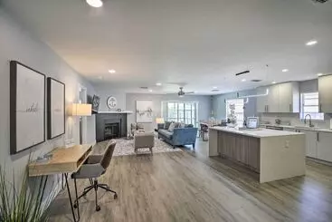 コテージ Chic Beach House With Lanai And Private Yard!