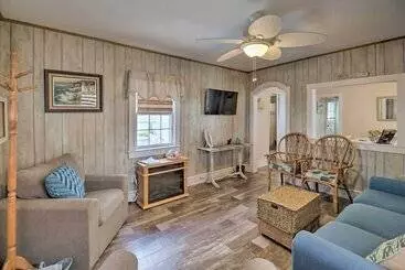 Millsboro Cottage W/ Deck & Indian River Bay Views