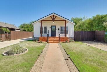 Dom wiejski 5 Mi To Downtown: Fort Worth Home W/ Yard