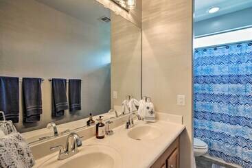 Kır Evi Glendale Escape W/ Pool < 2 Mi To Westgate!