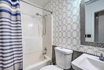 Mökkimajoitus Peoria Home W/ Patio, 2 Mi To Sports Complex!