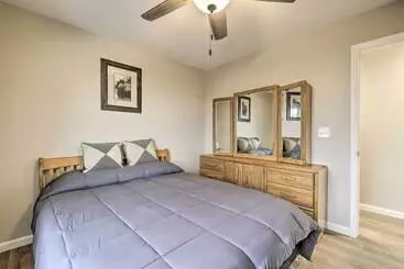 コテージ Quiet Show Low Home W/ White Mountain Lake Access!