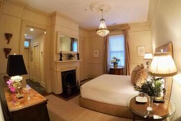 Bed and Breakfast Catherine Ward House Inn