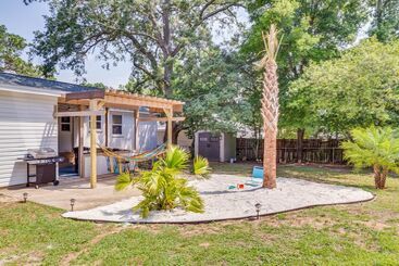 Dom wiejski Pet Friendly Pensacola Home W/ Sunny Backyard!