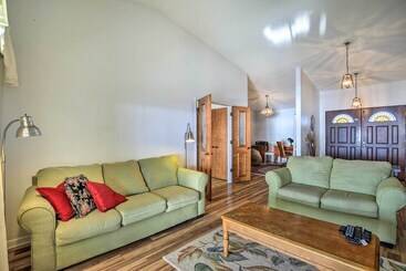 بيت ريفى Bayfront Palmetto Retreat With Pool, Spa & Dock!