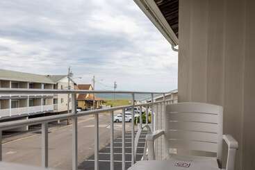 The Gull Oceanside Inn & Motel