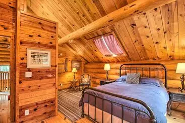 Hus på landet Tranquil Mountain Cabin In Greer W/ Game Room!