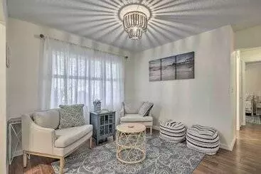 Mökkimajoitus Calming Getaway: 9 Mi To Clearwater Beach!