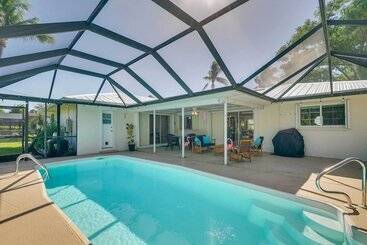 Vidéki Ház Cape Coral Escape: Near Dtwn W/ Private Pool!