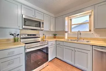 コテージ Modern Fayetteville Home < 1 Mi To U Of A!