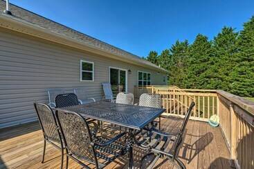 コテージ Shore Thing Bayfront House W/ Provided Kayaks!