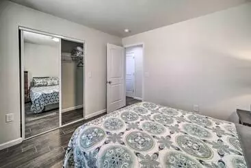 コテージ Welcoming Carlsbad Home Near Parks & Town!