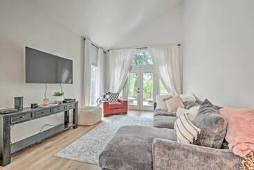 Vidéki Ház Chic Grants Pass Home 1 Mi To Drinks & Dining!