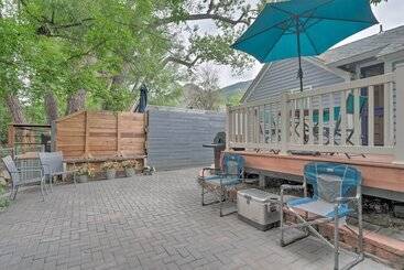 Hus på landet Creekside Home W/patio, Walk To Manitou Incline!