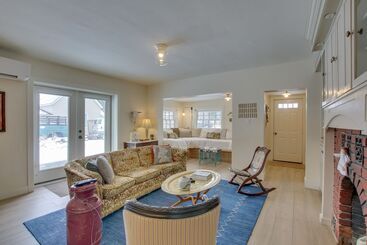 Historic Albion Mountain Cottage On Quiet Street!