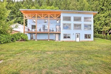 Landhus Lake Whatcom House W/ Boat Dock + Mountain View!