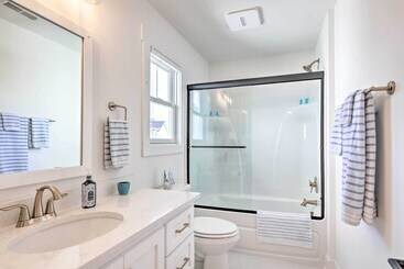 بيت ريفى Waterfront Oasis On Tims Ford Lake: Pool/kayak!