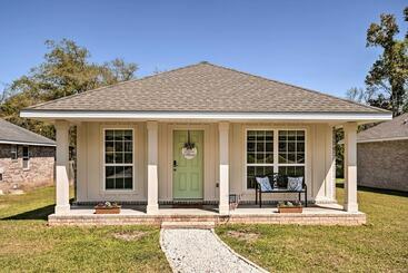 Magnolia Springs Cottage ~ 16 Mi To Beaches!