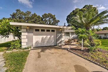 Landhus Peaceful Venice Villa W/ Patio   2 Miles To Beach!