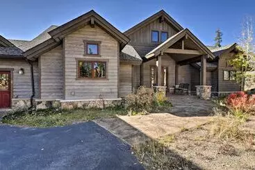 Mökkimajoitus Breck Mtn Home W/ Hot Tub & Game Room!